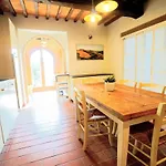 Catignano A6 - Modern Unit, Scenic Volterra Hills *