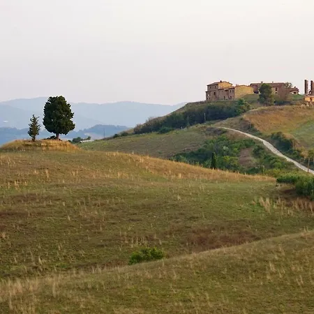 Daire Catignano A6 - Modern Unit, Scenic Volterra Hills *